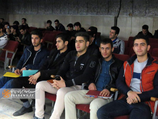 برگزاری مراسم روز دانشجو در دانشکده فنی کرمانشاه 
